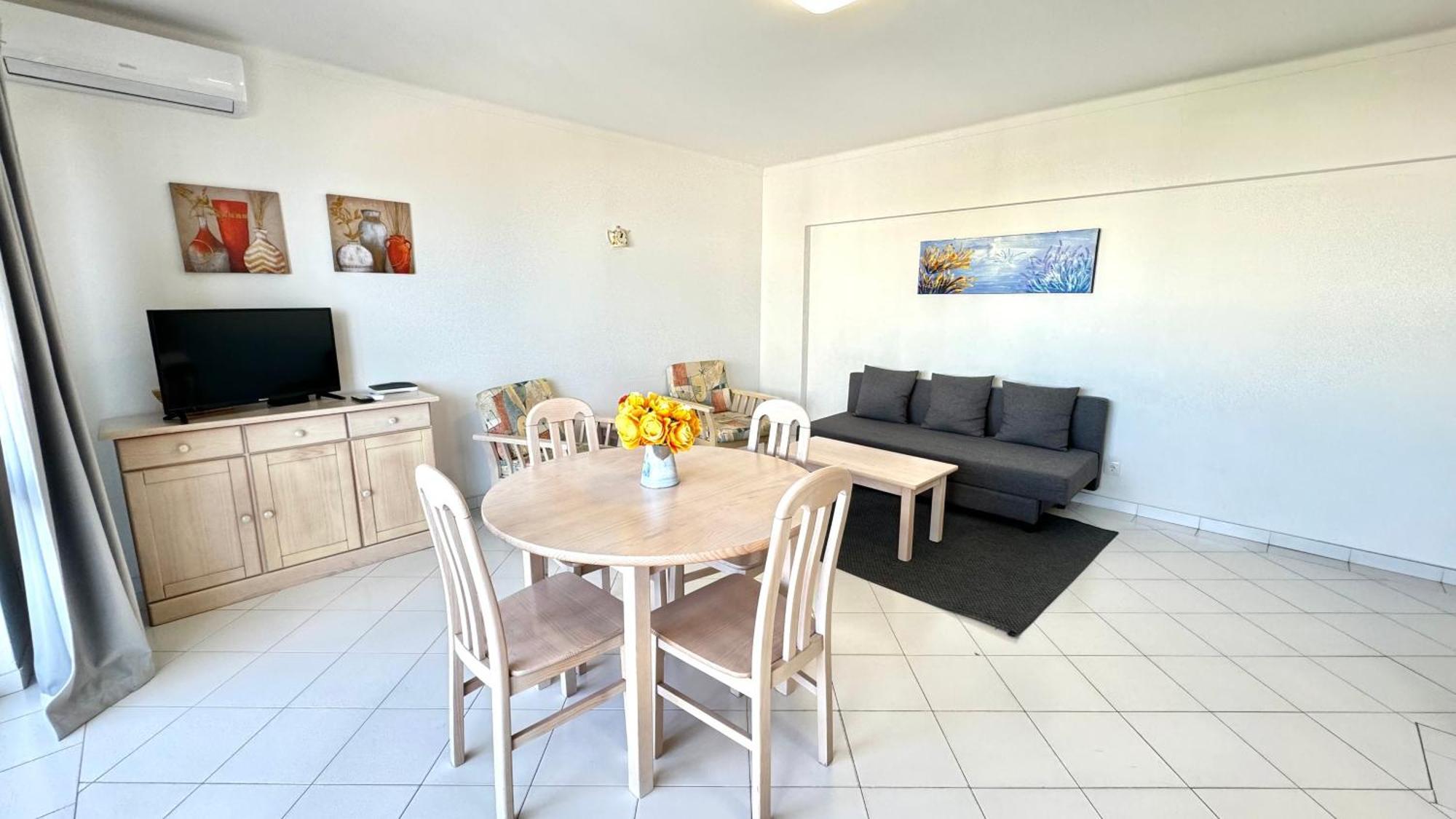 Praia Da Rocha, 605 Concorde, Charming Apartment With Sea View, Internet And Parking, By Ig Portimão Eksteriør billede